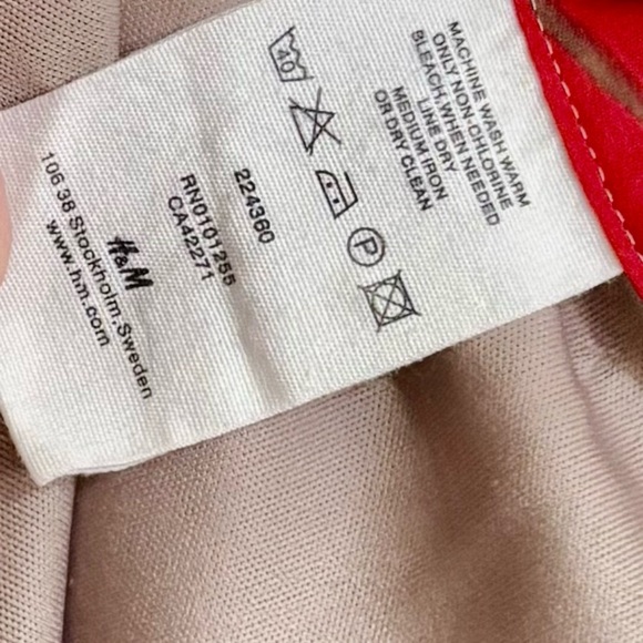 H&M| Vibrant Red & Tan Floral A-Line Midi Lined Silky Skirt Sz 4 - Picture 5 of 5